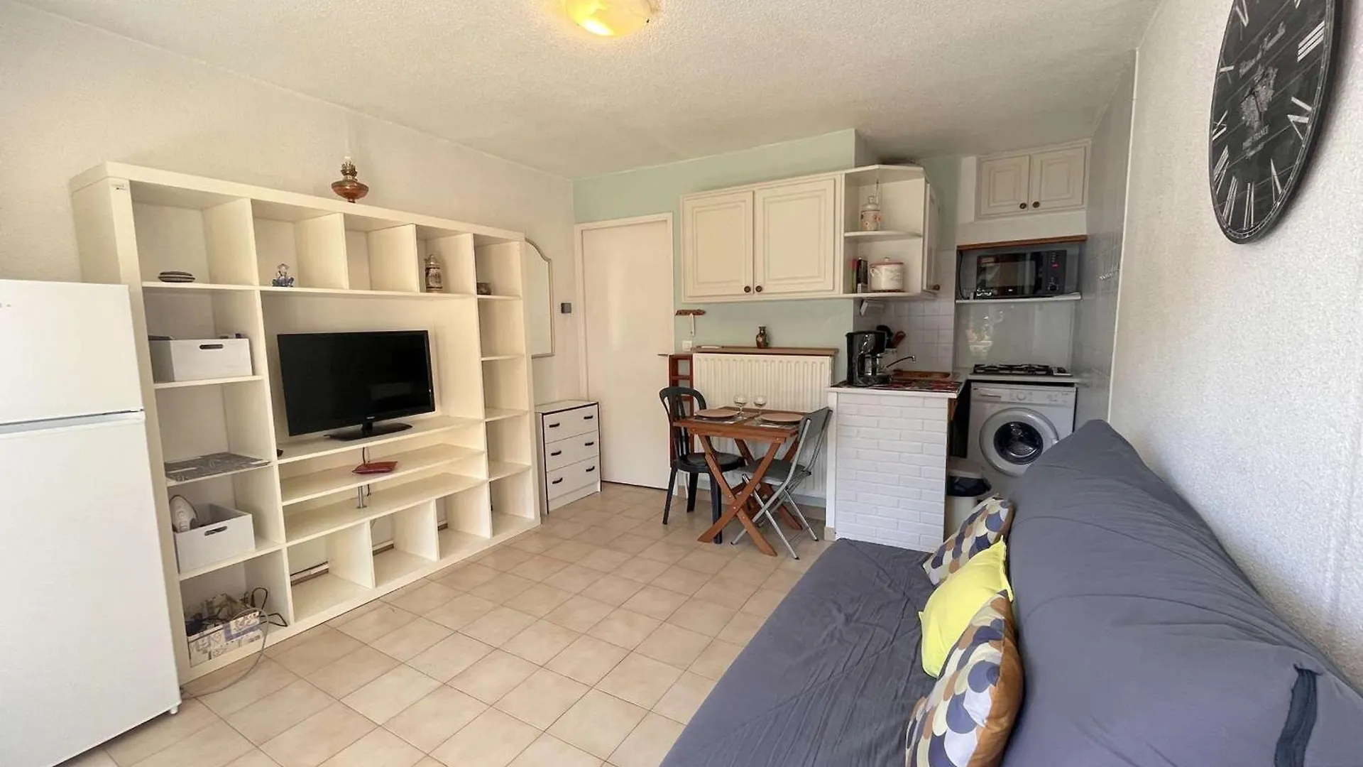 Apartment Studio Cabine Climatise Avec Terrasse Et Garage - 4 Couchages, St Raphael - Fr-1-226A-180 Saint-Raphael