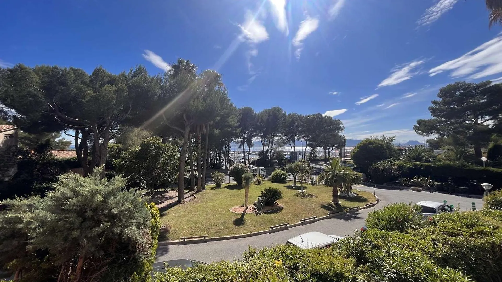 Studio Cabine Climatise Avec Terrasse Et Garage - 4 Couchages, St Raphael - Fr-1-226A-180 Saint-Raphael  0*, Saint-Raphael (Var)