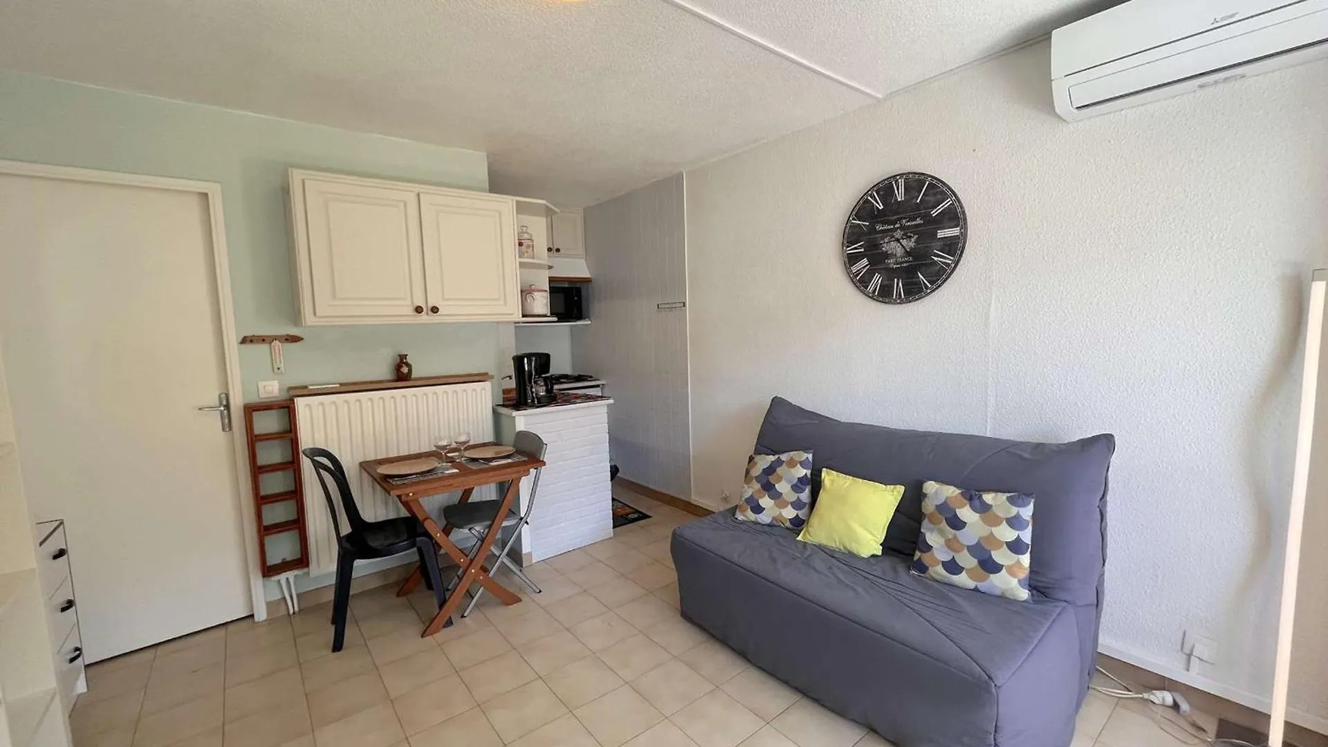 Apartment Studio Cabine Climatise Avec Terrasse Et Garage - 4 Couchages, St Raphael - Fr-1-226A-180 Saint-Raphael